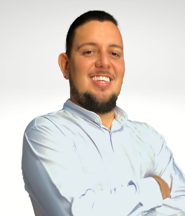Bach. Luis Carlos Madrigal Abarca